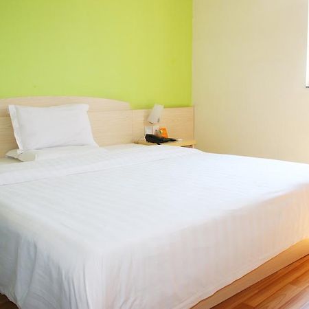 7Days Inn Dalian Gangwan Square Station Port מראה חיצוני תמונה