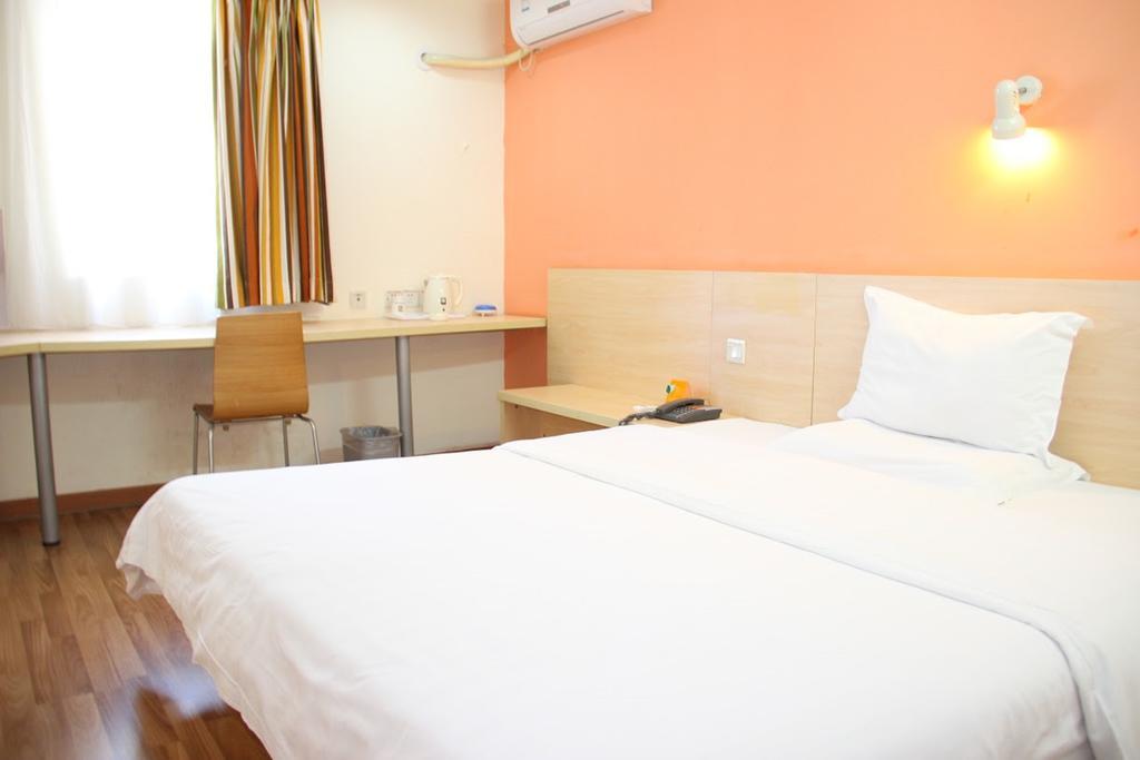 7Days Inn Dalian Gangwan Square Station Port מראה חיצוני תמונה