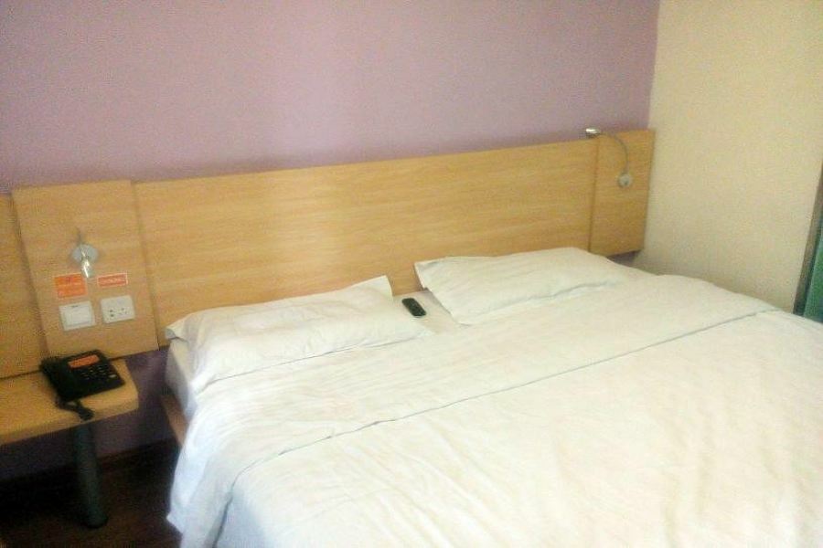 7Days Inn Dalian Gangwan Square Station Port מראה חיצוני תמונה